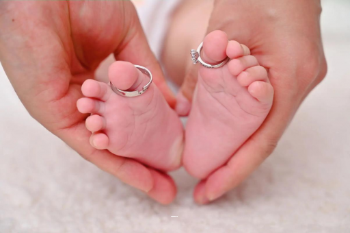 巨野几个月宝宝可以枕枕头